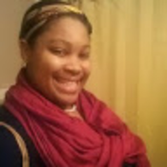 Meet your Posher, Jessica - Picture 1 of 1